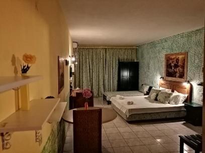 Nikos Victoria Hotel Skiathos Town Bagian luar foto
