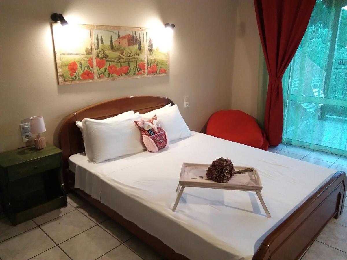 Nikos Victoria Hotel Skiathos Town Bagian luar foto